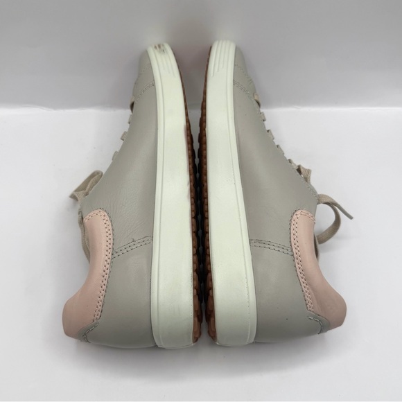 ECCO Soft 7 Women 39 EU 8 US Grey Leather Sneakers New with Factory Defects - Picture 5 of 10